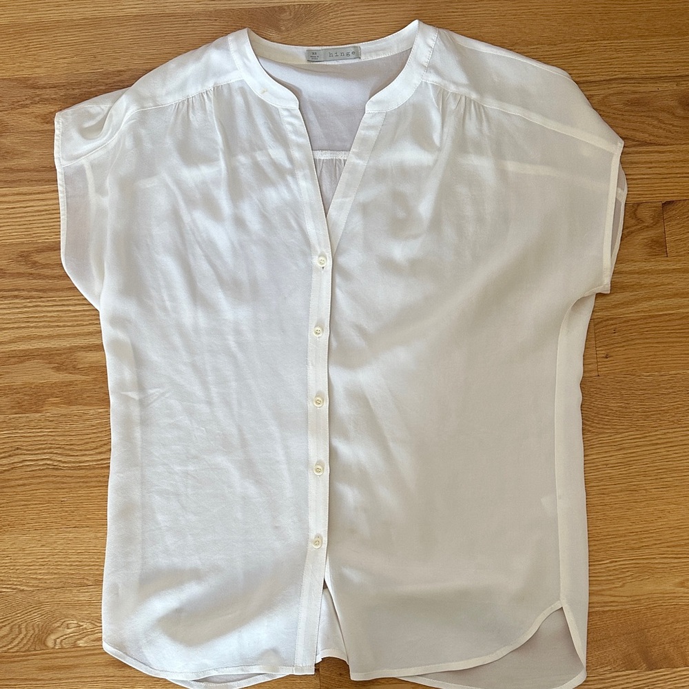 Hinge White Button-Up Blouse